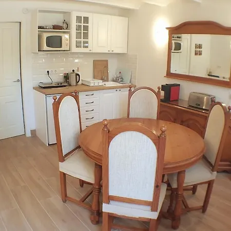 Apartment Tamariu Chalet, 3 Bedroom In Main House And Self Contained Unit Palafrugell