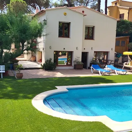 Tamariu Chalet, 3 Bedroom In Main House And Self Contained Unit Apartment Palafrugell